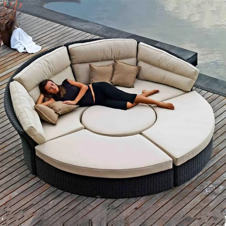 Outdoor Daybed Furniture - Luxueus tuinmeubilair rond rotan daybed, grote